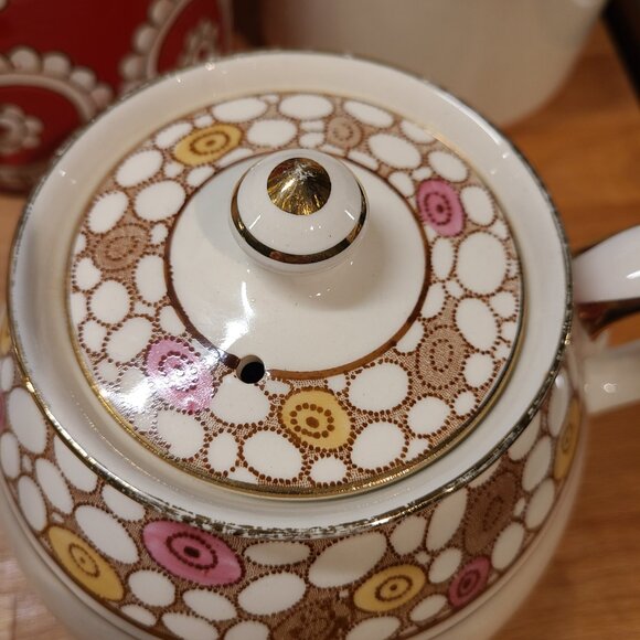 Winston china teapot. Made in England - Picture 3 of 13